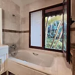 Palacio Don Carlos Apartman Marbella