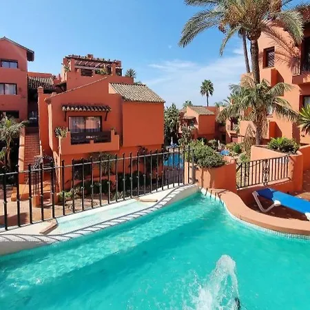 Palacio Don Carlos Apartamento Marbella